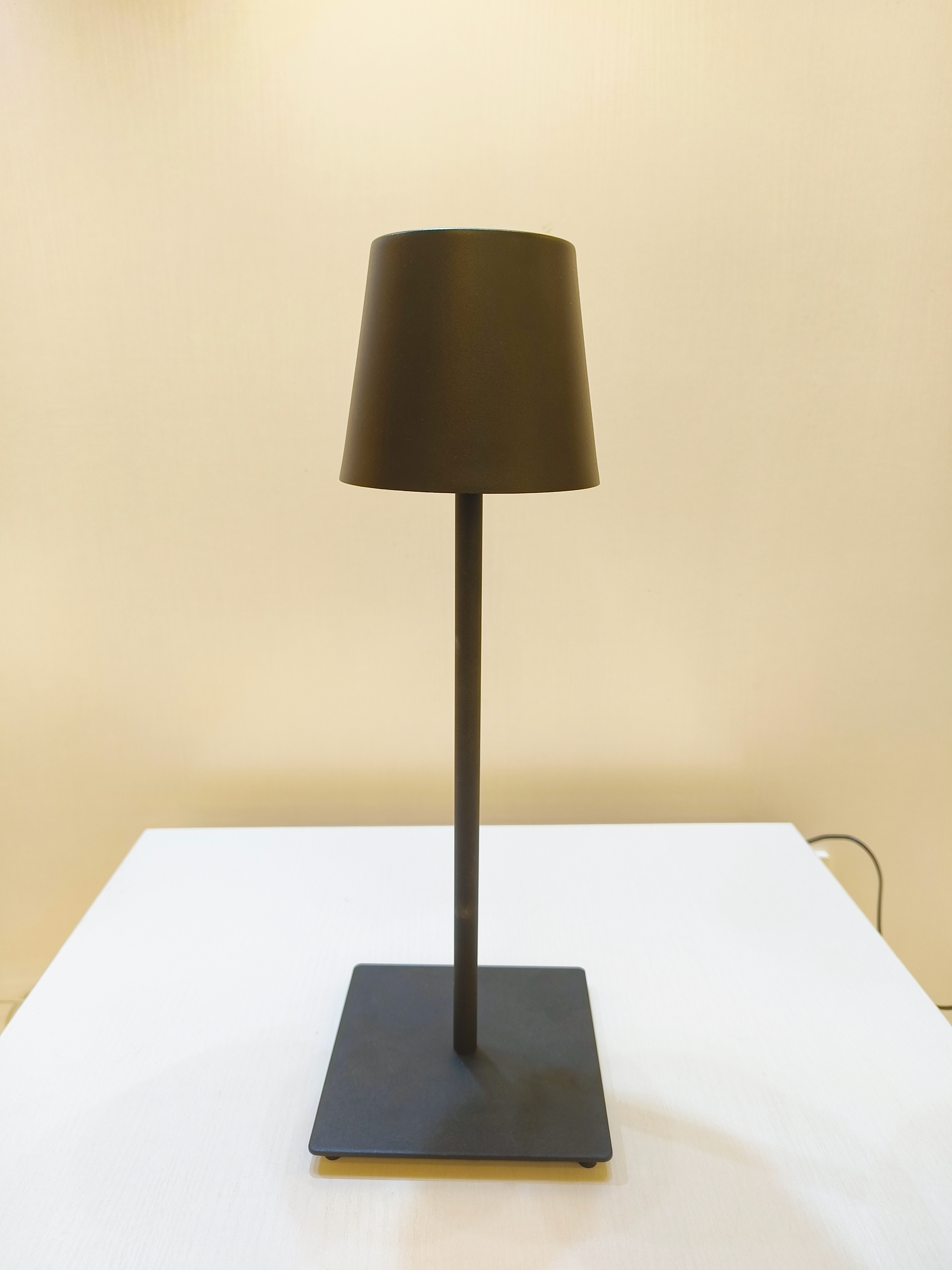 Square Base Minimalist Table Lamp