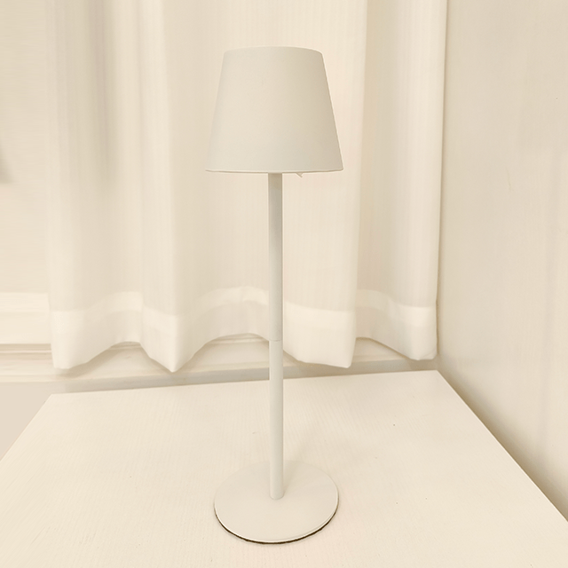 Round Bottom Simple Desk Lamp White