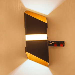 Small Wall Lamp 1