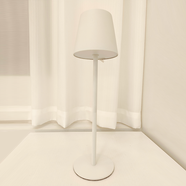 Round Bottom Simple Desk Lamp White